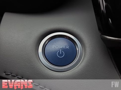 Used 2021 Toyota Highlander Limited AWD/4WD image 7