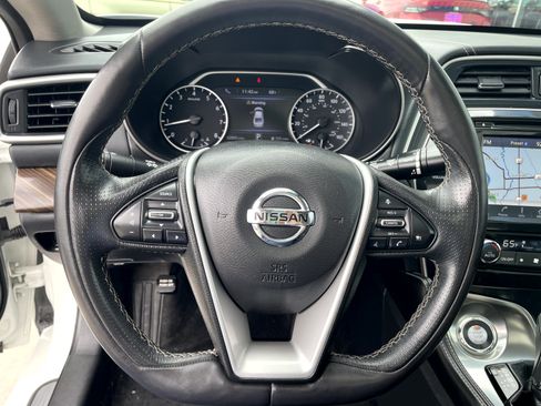 Used 2017 Nissan Maxima Platinum FWD image 13