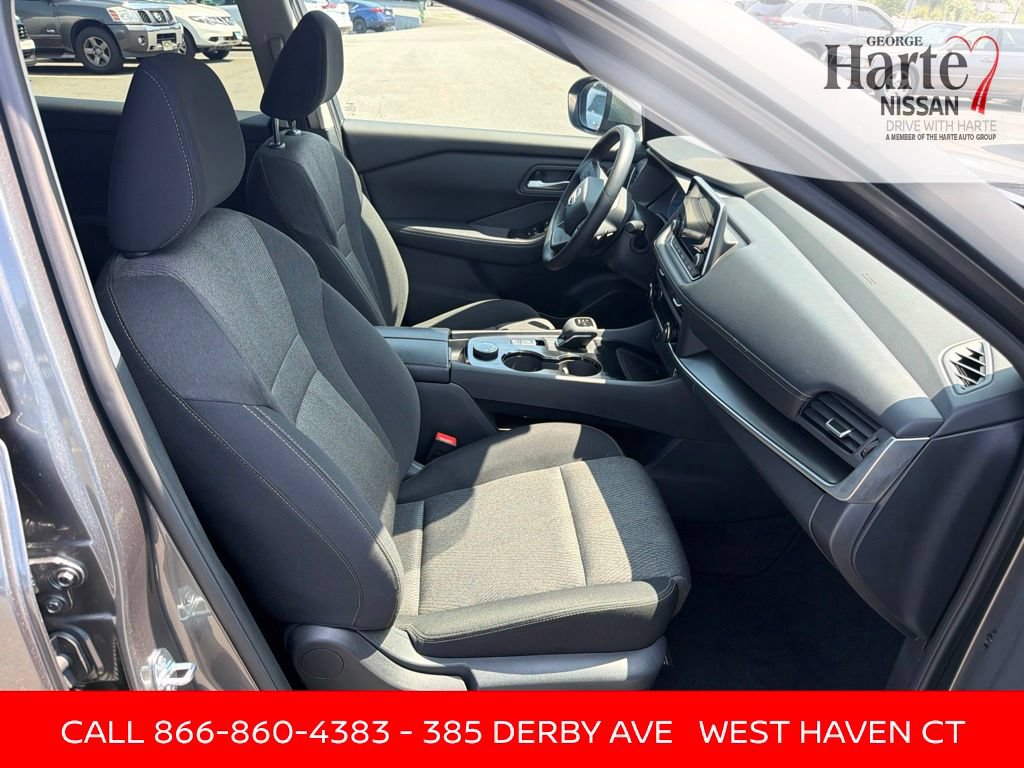 Certified 2026 Nissan Rogue SV AWD/4WD image 32