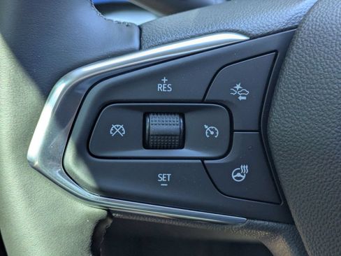New 2026 Chevrolet Trax LT w/ Sunroof Package FWD image 13