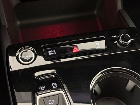 New 2027 Audi Q6 e-tron Premium Plus AWD/4WD image 20