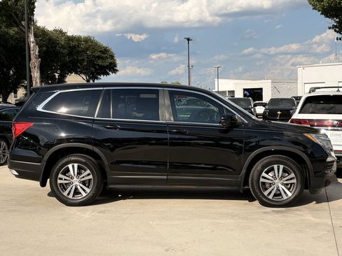 Used 2017 Honda Pilot EX-L image 3