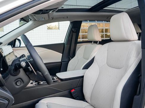 Used 2026 Lexus RX 350 w/ Convenience Package image 15