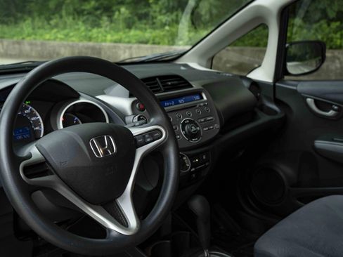 Used 2013 Honda Fit image 15