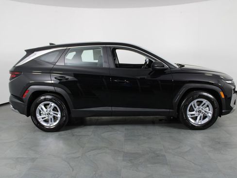 Certified 2026 Hyundai Tucson SE image 14