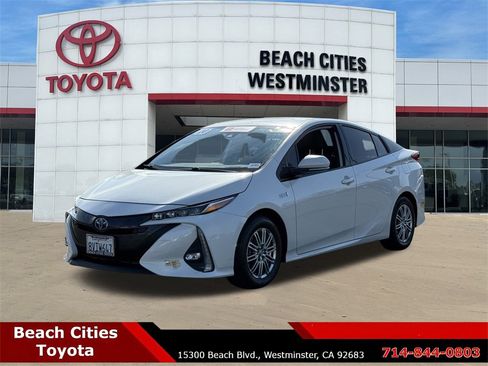 Certified 2020 Toyota Prius Prime Limited w/ Carpet Mat Package image 6