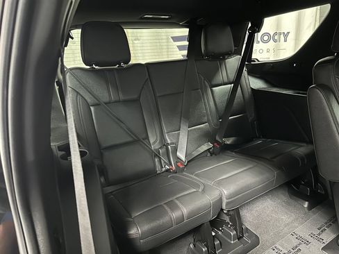 Used 2022 Chevrolet Tahoe RST w/ Luxury Package AWD/4WD image 22