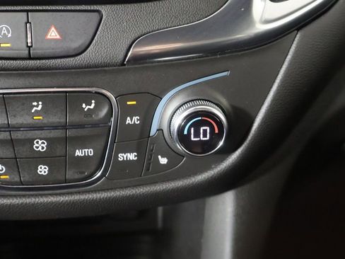 Used 2023 Chevrolet Equinox LT AWD/4WD image 42