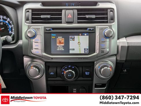 Used 2017 Toyota 4Runner SR5 Premium image 32