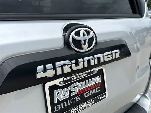 Used 2024 Toyota 4Runner TRD Off-Road image 7