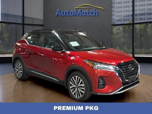 Used 2023 Nissan Kicks SR w/ SR Premium Package FWD image 1