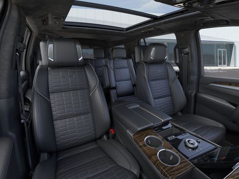 New 2026 Cadillac Escalade Platinum Sport w/ LPO, Floor Liner Package RWD image 17