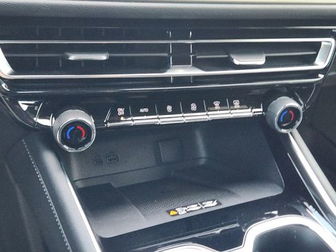 New 2026 Chevrolet Traverse LT w/ Driver Confidence Package image 17