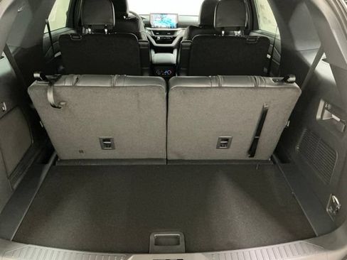 New 2026 Ford Explorer ST-Line w/ ST-Line Street Pack AWD/4WD image 19