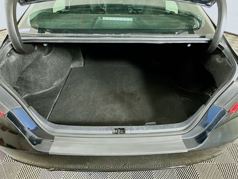 Used 2024 Toyota Camry SE image 26