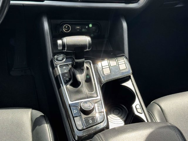 Used 2023 Kia Sportage EX FWD image 19