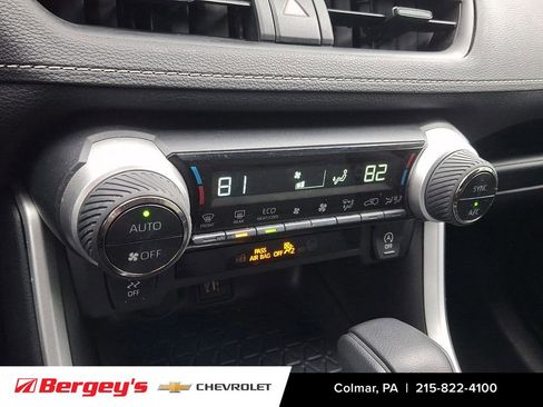 Used 2025 Toyota RAV4 XLE image 18