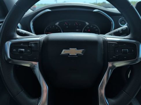 Used 2025 Chevrolet Blazer LT AWD/4WD image 16