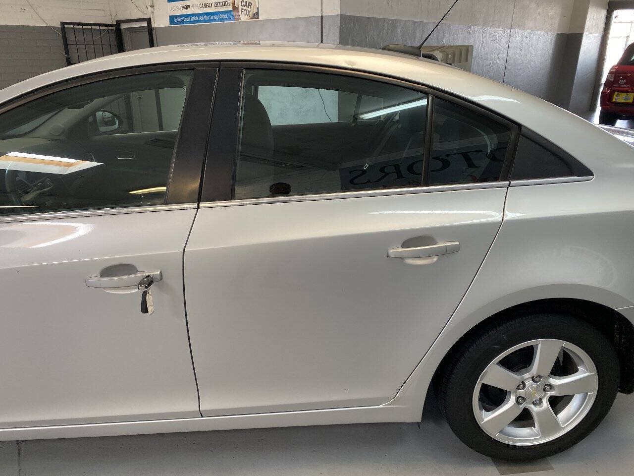 Used 2016 Chevrolet Cruze LT FWD image 15