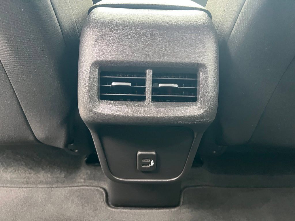 Used 2024 Chevrolet Equinox LT AWD/4WD image 22