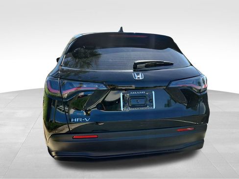 Used 2023 Honda HR-V LX image 12