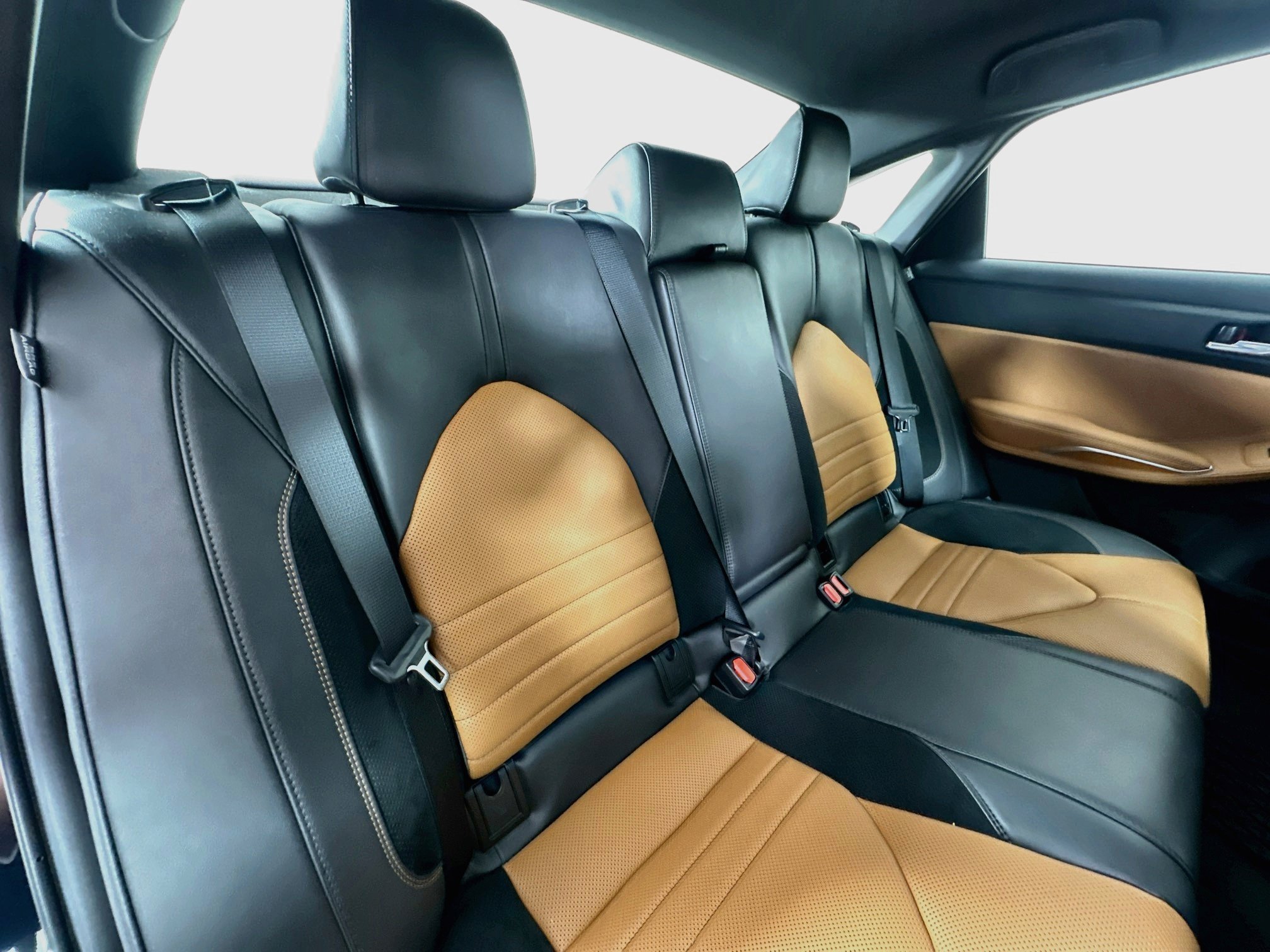Used 2022 Toyota Avalon Touring w/ Advanced Safety Package FWD image 28