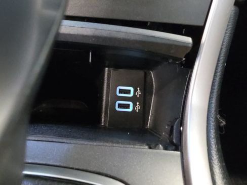 Used 2017 Ford Edge SEL w/ Equipment Group 201A AWD/4WD image 22