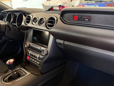 Used 2016 Ford Mustang Shelby GT350R w/ GT350R Equipment Group 920A image 45