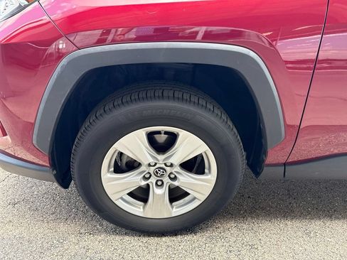 Used 2019 Toyota RAV4 XLE w/ Convenience Package AWD/4WD image 14