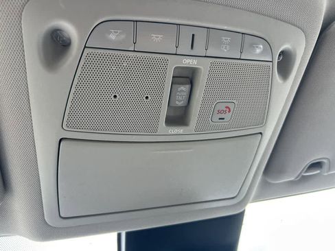 Used 2017 Nissan Rogue SL w/ SL Premium Package image 21