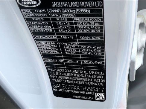 Used 2026 Land Rover Range Rover Evoque S AWD/4WD image 31