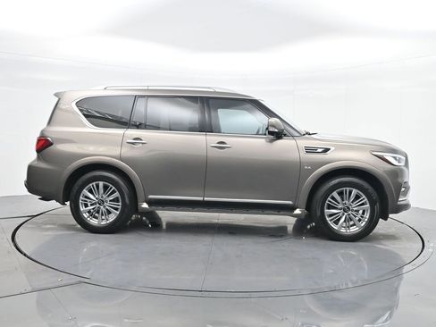 Used 2019 INFINITI QX80 Luxe image 6