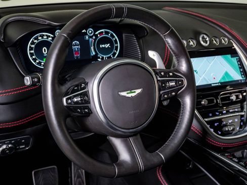 Used 2021 Aston Martin DBX AWD/4WD image 23