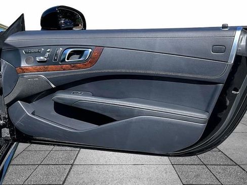 Used 2019 Mercedes-Benz SL 550 image 28