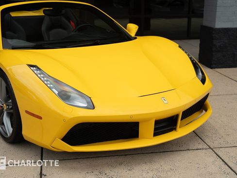Used 2017 Ferrari 488 Spider image 2