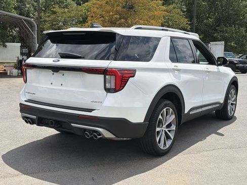 Used 2025 Ford Explorer Platinum w/ Ultimate Package AWD/4WD image 13