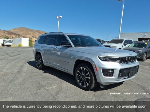 Used 2023 Jeep Grand Cherokee L Overland w/ Rear Seat Video Group I AWD/4WD image 3