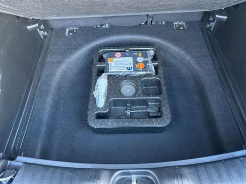 Used 2022 Jeep Compass Limited image 40