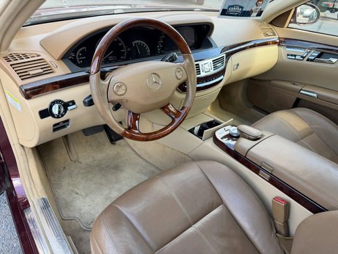 Used 2007 Mercedes-Benz S 550 image 7