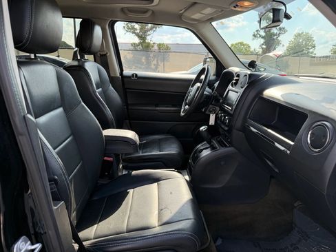 Used 2016 Jeep Patriot High Altitude AWD/4WD image 18