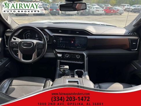 Used 2022 GMC Sierra 1500 Denali AWD/4WD image 14