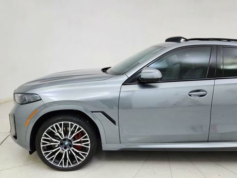 Used 2026 BMW X6 xDrive40i w/ Climate Comfort Package image 4