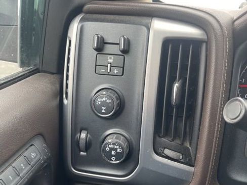 Used 2018 GMC Sierra 1500 SLT image 12