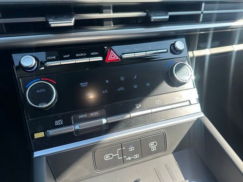 New 2026 Hyundai Santa Fe SE FWD image 16
