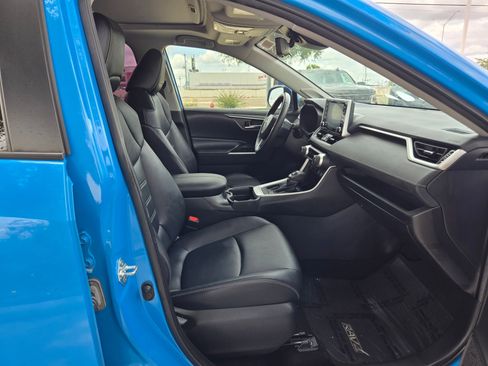 Used 2021 Toyota RAV4 XLE Premium FWD image 24