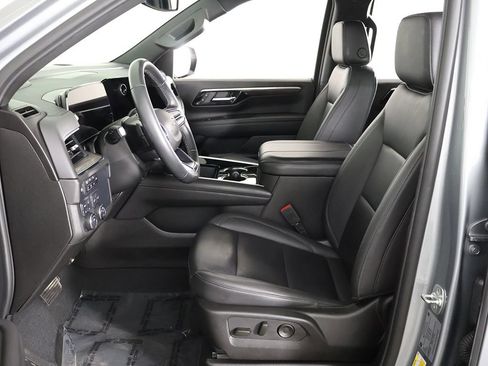 Used 2025 Chevrolet Tahoe Z71 AWD/4WD image 34