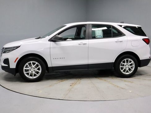 Used 2024 Chevrolet Equinox LS w/ Driver Confidence II Package FWD image 7
