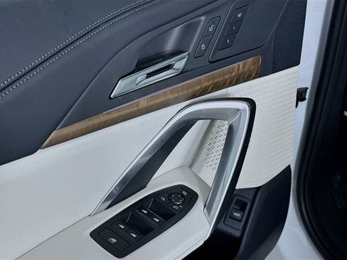 Used 2026 BMW X1 xDrive28i image 18