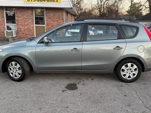 Used 2010 Hyundai Elantra SE w/ Popular Equipment Pkg 2 image 9