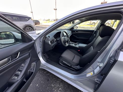 Used 2021 Honda Accord LX image 11